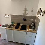 Tieffapartmanhaz زاماردي