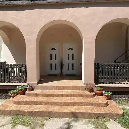 Apartman Tieffapartmanház *
