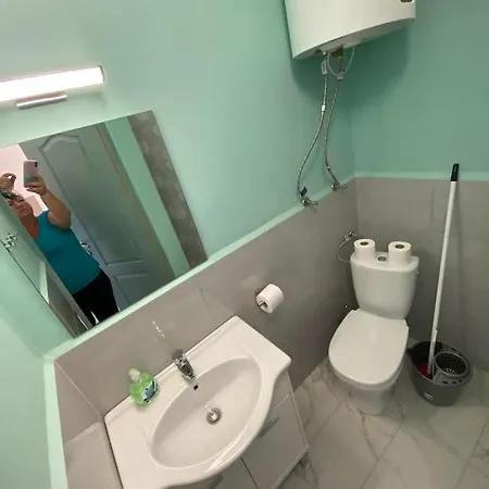 Tieffapartmanház
