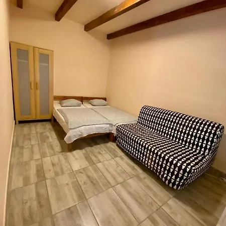 Apartment Tieffapartmanhaz