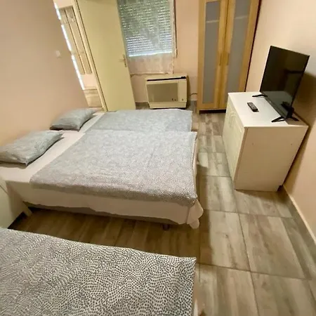 Tieffapartmanház Apartman