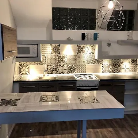 Apartman Tieffapartmanház *